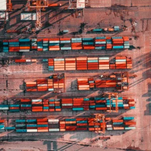 China se apropie de recordul comercial, cu exporturi record în septembrie