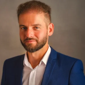 Cum se transformă munca programatorilor în România