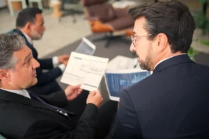 Fuziuni șocante în companii de stat. Remunerații administratorilor legate de performanță