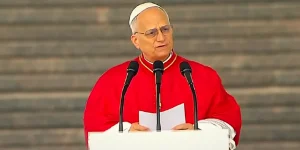 Papa Leon al XIV-lea, la spital pentru o operație la plămân. Intervenția are loc marți după-amiază