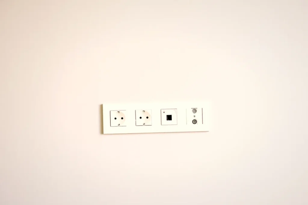 Prețul energiei ajunge la 1.639 de lei/MWh în România
