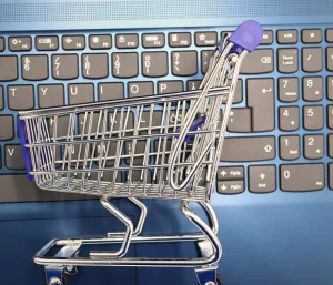 Sectorul de comerț electronic din România, estimat la 13,5 miliarde de euro în 2026